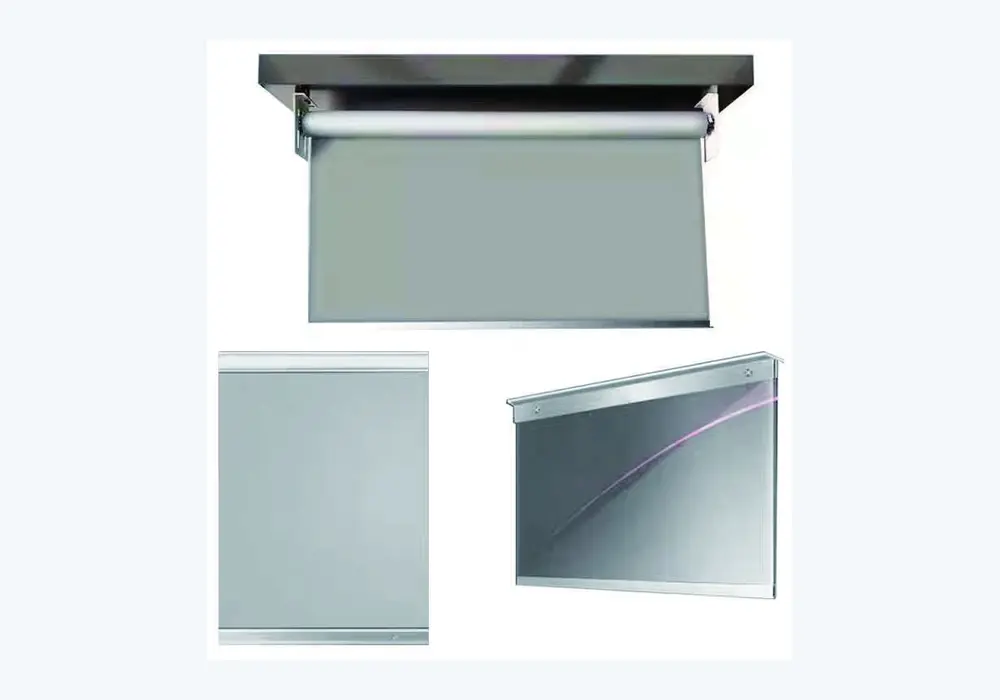 Smoke barrier curtain